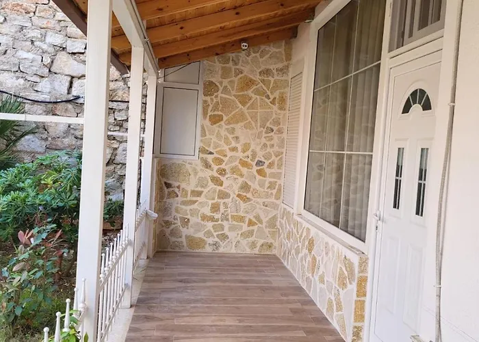 Tresy\'S Home